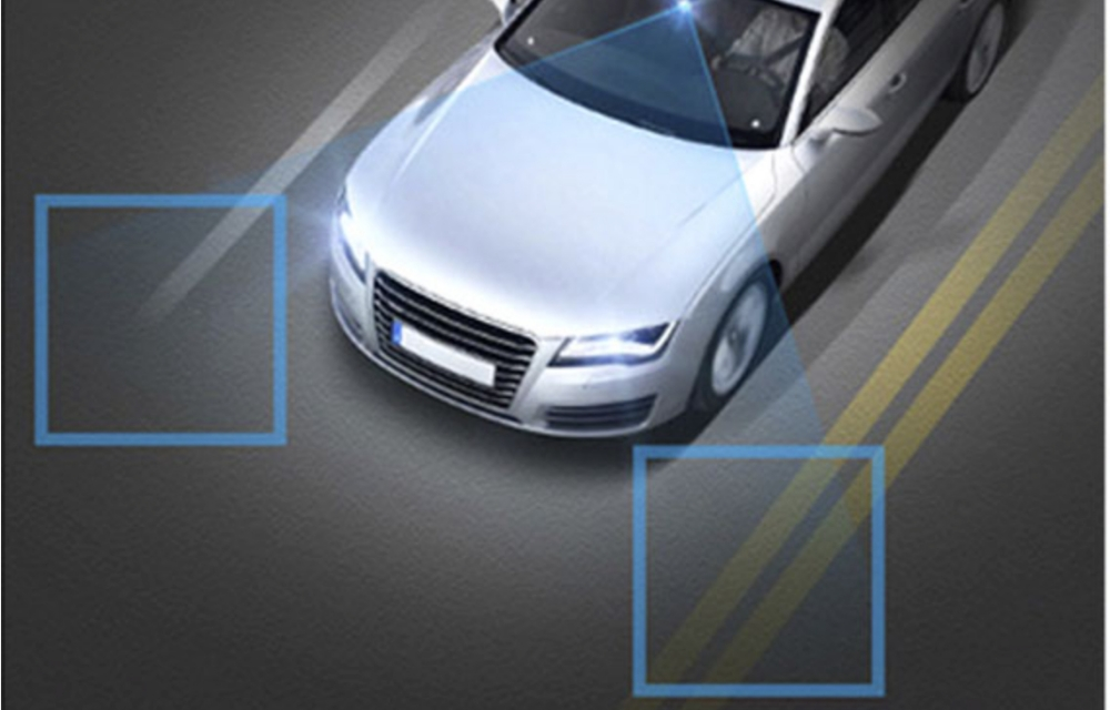 車線からの逸脱に注意を促すLDWSのイメージ
